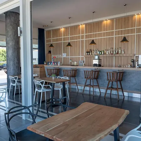 Fani Luxury Stavros (Thessaloniki)