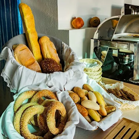 Fani Luxury Sztavrósz